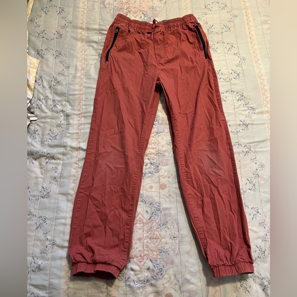 🍒 Girls Jogger Pants — Dusty Rose Red with Zip Pockets | Size 12/12A ✨